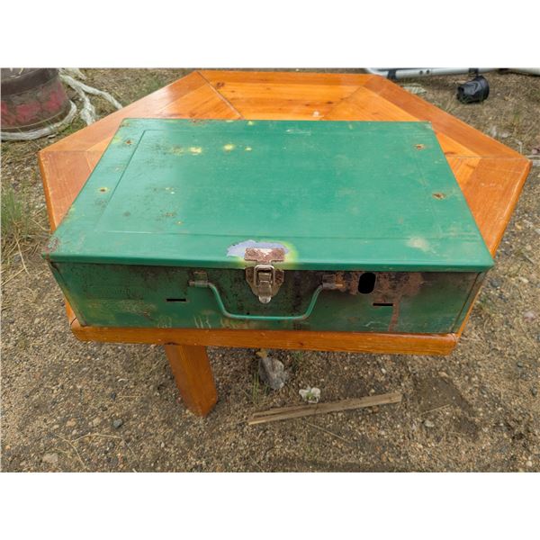 coleman portable cookstove, appears complete