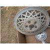 Image 3 : 25+ hubcaps, various makes, models and years