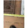 Image 7 : 2 vintage windows, no glass, 20.5"x20.5", with 8"x8" pane openings, 1 cast iron vent cover, 13"x16"x
