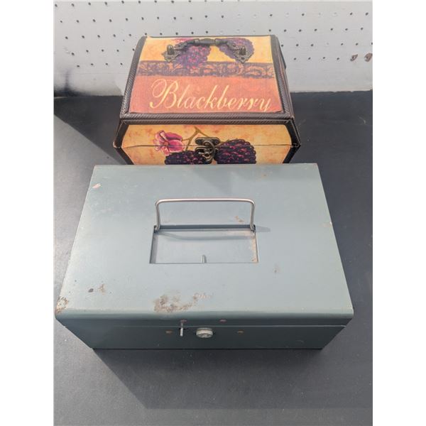 Jewelry box and metal cash box *no key*