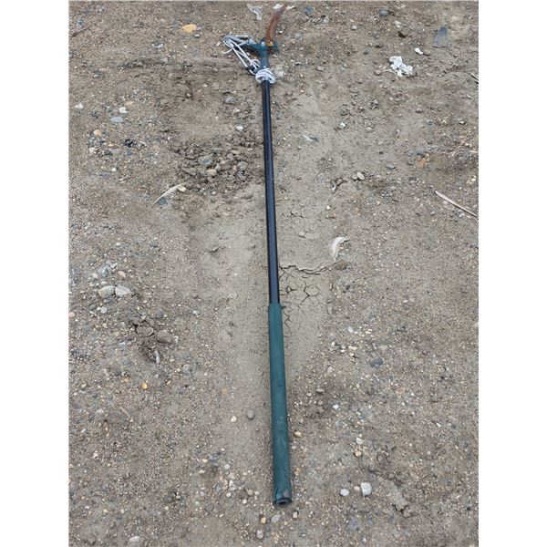 Tree branch trimmer pole- 7'L
