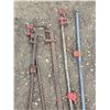 Image 2 : Pipe clamps- sizes vary