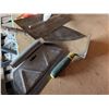 Image 2 : assorted concrete trowels