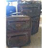 Image 3 : 2 suit case sets - total of 5 bags