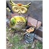 Image 4 : Yard decor.