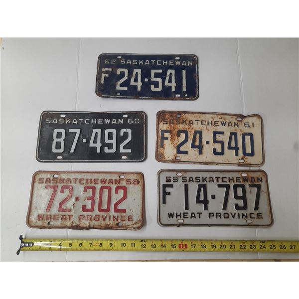 1958, 1959, 1960, 1961, 1962 Saskatchewan Licence Plates.