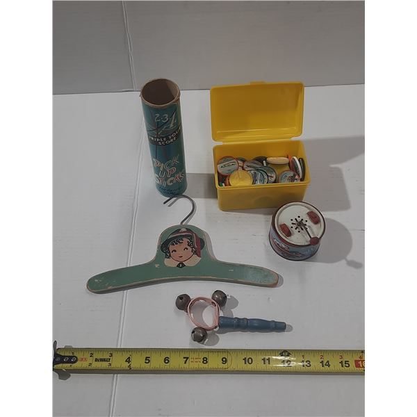 Lot of Vintage Collectible Items.