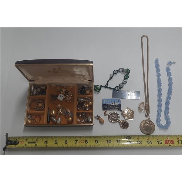 Jewelry Box with Jewelry.