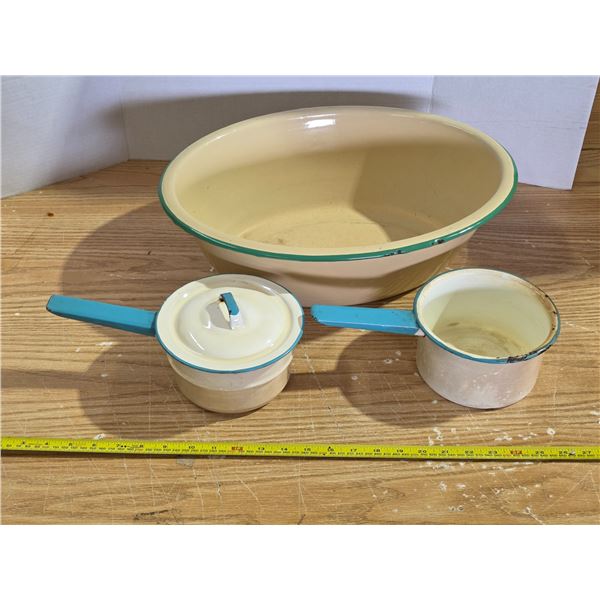 Vintage enamel basin and double boiler
