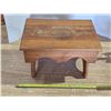 Image 1 : Step stool- 10"H