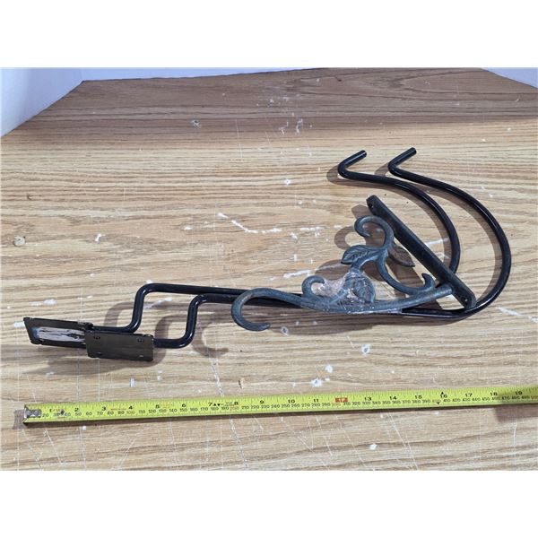 Set of 3 iron gardening hooks