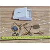 Image 1 : Assorted brass jewelry