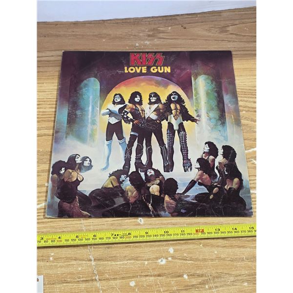 1977 Kiss love gun vinyl record