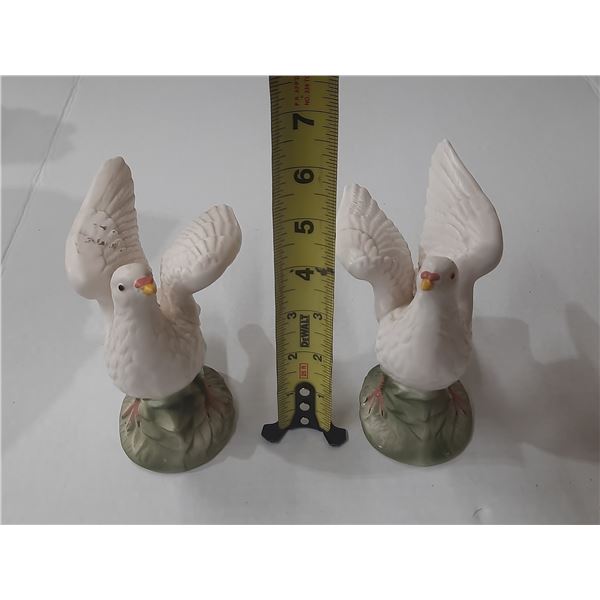 Pair of Dove Figurines, 5” Tall