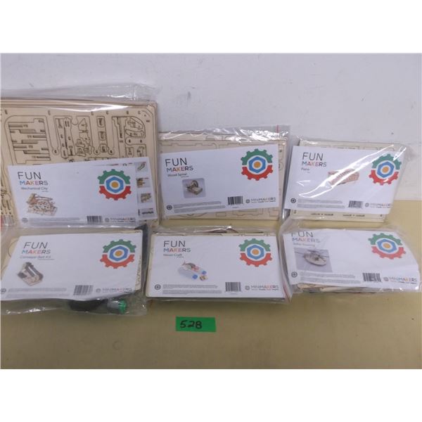 Lot of (6) New STEM building toys