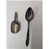 Image 2 : Antique silver sugar dish, missing 3 spoons, comes with 9 spoons and a mini scoop