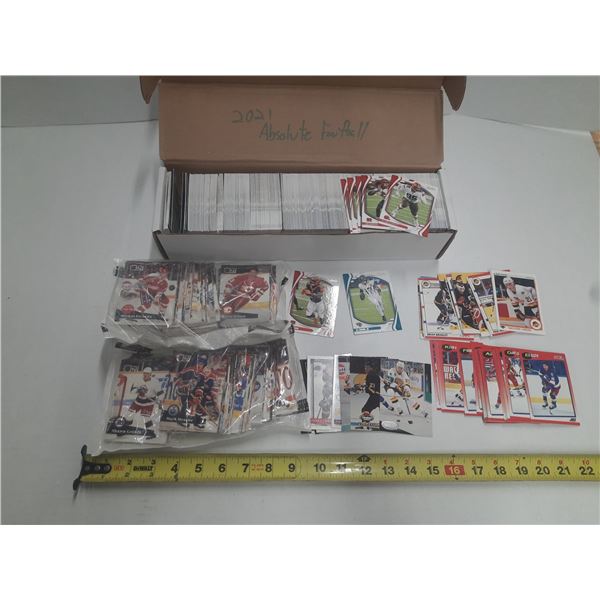 Lot of Assorted Sports Card.