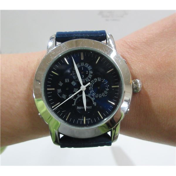 AUDEMARS-PIGUET QTZ WATCH, RUNS,  MISSING SUB HANDS