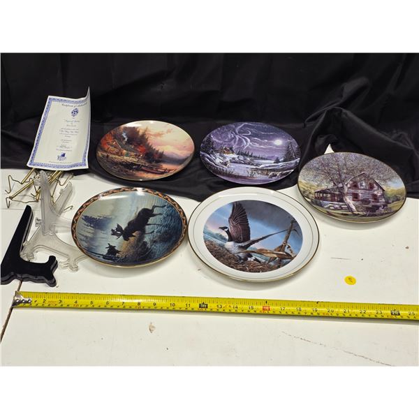 5 decorative collectable plates and stands