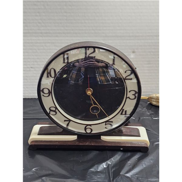 1940’s or 50’s Smith’s Art Deco Bakelite Clock.  Made in England.  Not Te