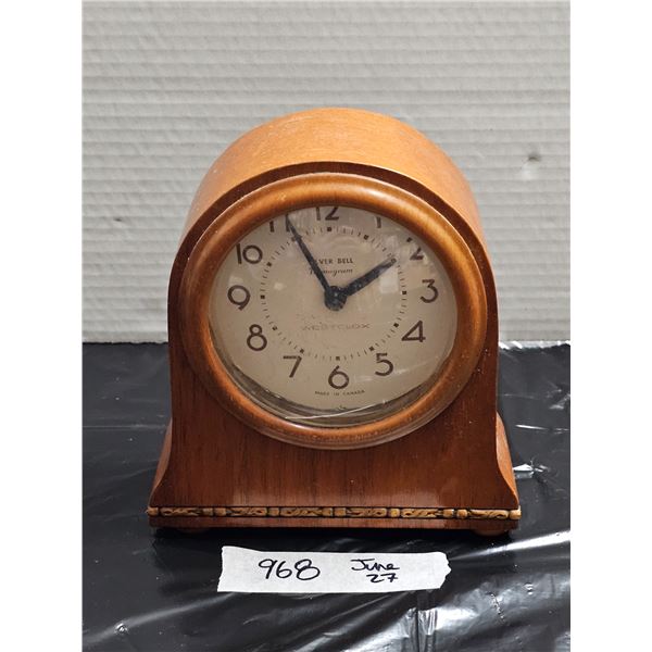 Westclox Mechanism Clock in Wooden Case - as Found *** Clock ticks but cannot set.