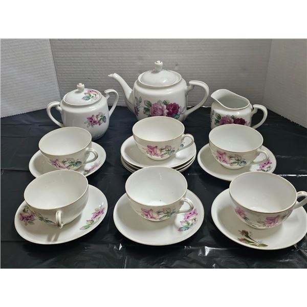 Vintage Fujiyama China Tea Set plus extra Saucers.