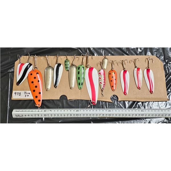 (15) Len Thompson Fishing Hooks