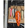 Image 2 : (15) Len Thompson Fishing Hooks