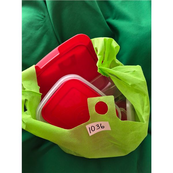 Plastic Containers w/ Lids