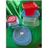 Image 1 : Plastic Containers w/ Lids