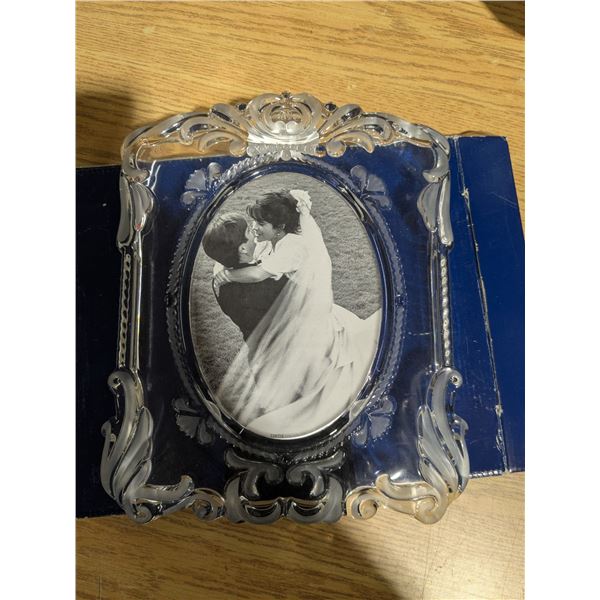 Glass decorative picture frame