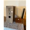Image 1 : Oak Long Box Phone Case and Shelf