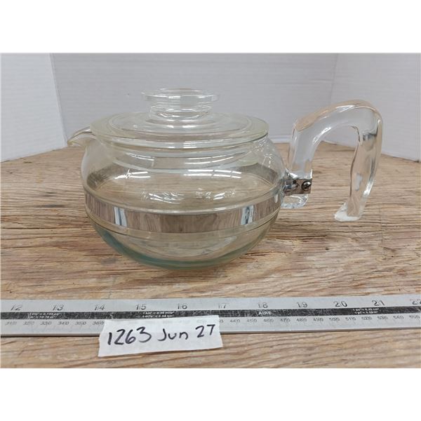 Vintage Pyrex 6 cup teapot