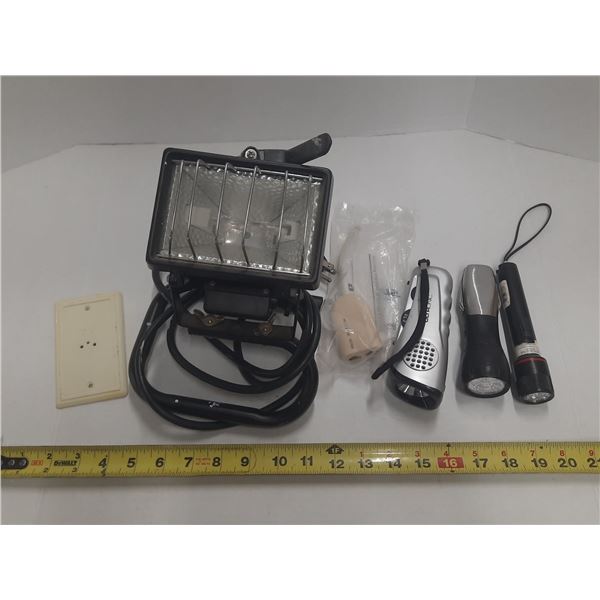 Halogen work light and other lights. (All Untested)