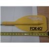 Image 2 : Fox 40 Telescopic Paddle featuring a bright yellow blade and an adjustable aluminum shaft.