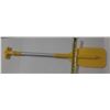 Image 4 : Fox 40 Telescopic Paddle featuring a bright yellow blade and an adjustable aluminum shaft.