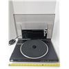 Image 1 : Hitachi HT L-303 Turntable