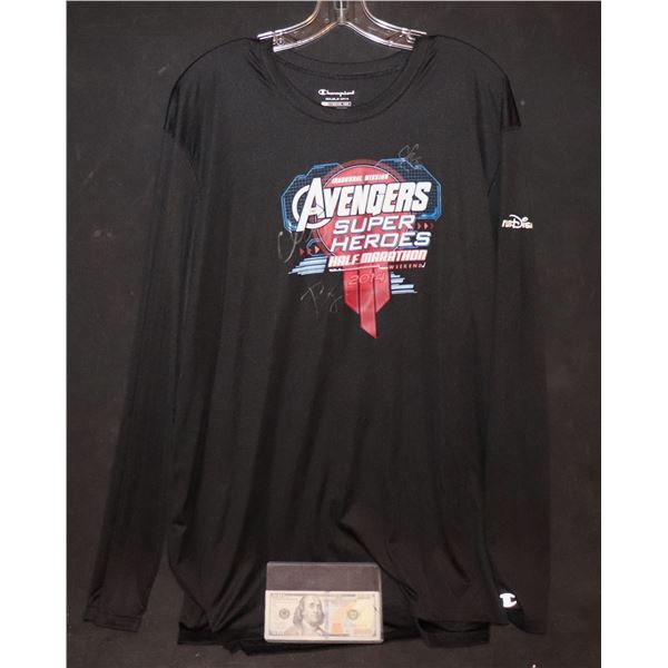 AVENGERS THE ROBERT DOWNEY JR & CHRIS EVANS SIGNED 2014 PROMO SHIRT SUPER HERO