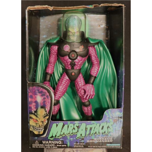 MARS ATTACKS MARTIAN SUPREME COMMANDER 1996 MINT IN THE BOX