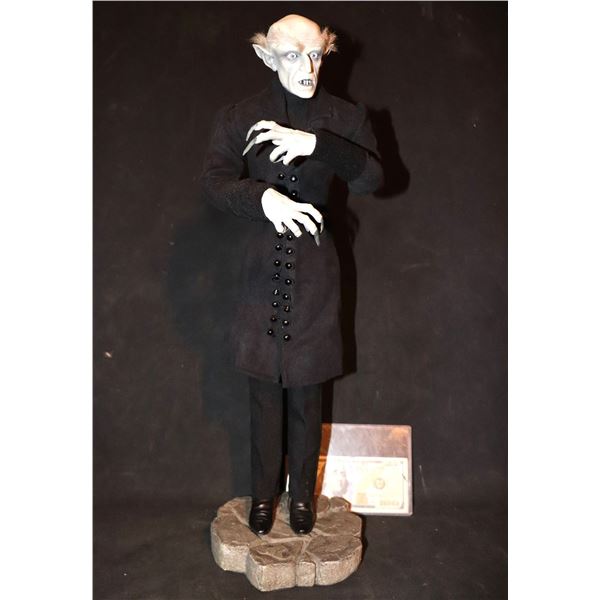 THE VAMPYRE 2004 SIDESHOW STATUE 22" 34 of 150