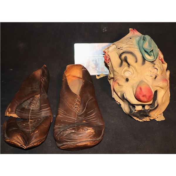 VINTAGE DON POST CLOWN MASK AND SHOES VERY ROUGH