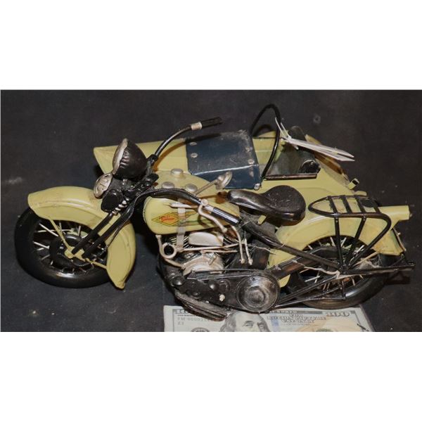 HARLEY DAVIDSON MOTORCYLE DUST STORM MILITARY WITH SIDE CAR ALL METAL