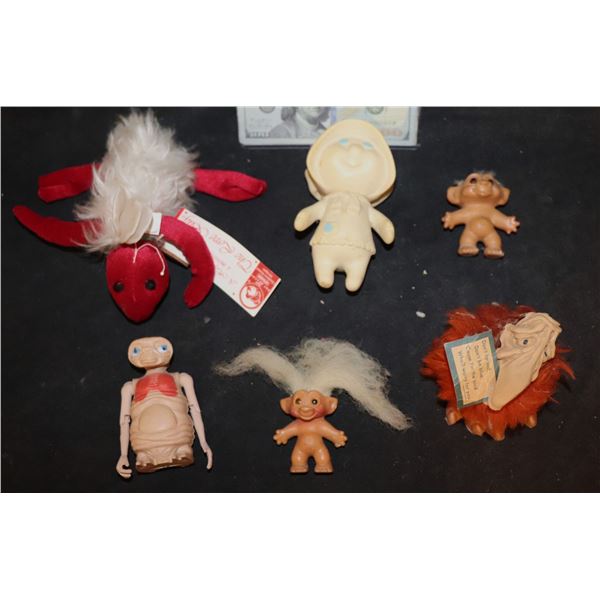 VINTAGE LOT OF TOYS TROLLS ET PLUSH LOT OF 6