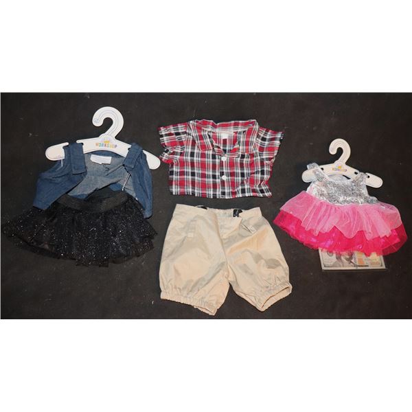 ZZ BUILD A BEAR OR SMALL PET WARDROBE LOT OF 3
