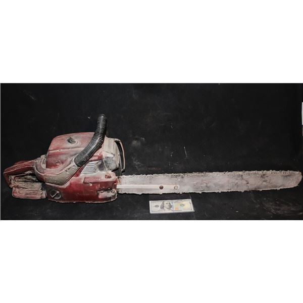 ZZ TEXAS CHAINSAW MASSACRE CHAINSAW FROM MGM HALLOWEEN ATTRACTION