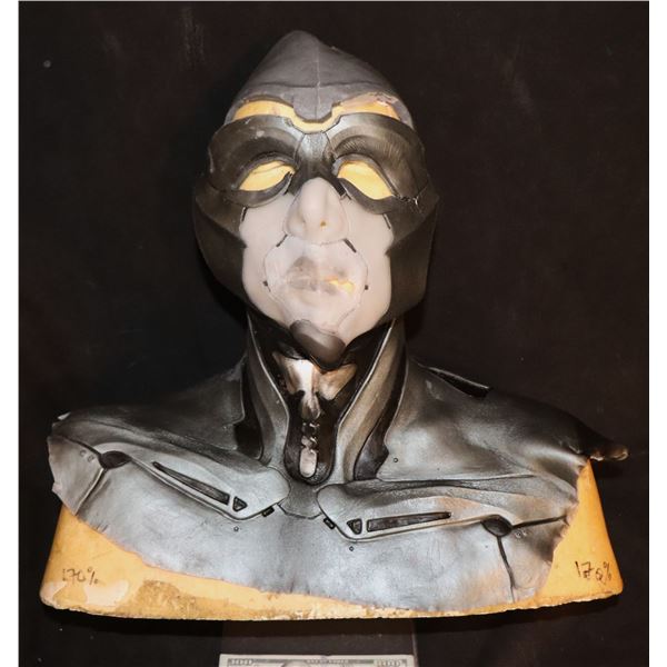 STAR TREK DISCOVERY AIRIAM AUGMENTED HUMAN SCREEN USED 4