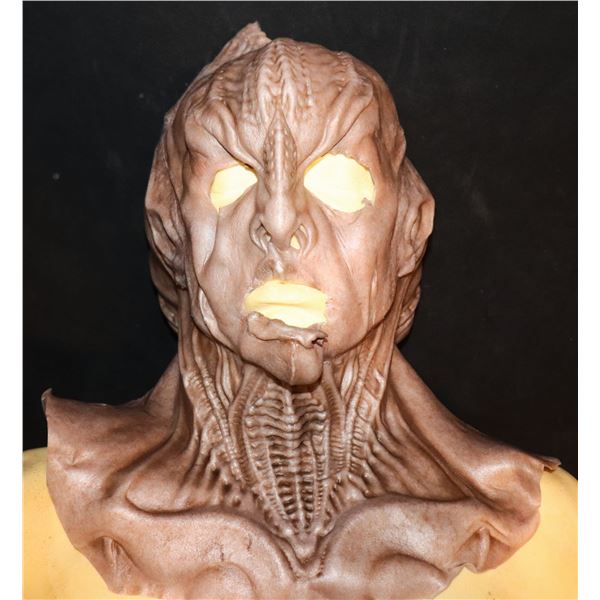 STAR TREK DISCOVERY DENNAS HOUSE OF D'GHOR KLINGON SILICONE MASK SCREEN USED 1