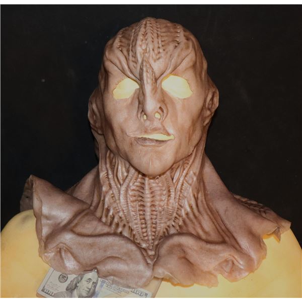 STAR TREK DISCOVERY DENNAS HOUSE OF D'GHOR KLINGON SILICONE MASK SCREEN USED 3