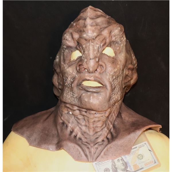 STAR TREK DISCOVERY HOUSE OF MO'KAI KLINGON SILICONE MASK SCREEN USED 2
