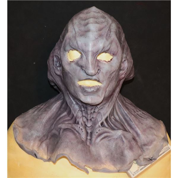 STAR TREK DISCOVERY KLINGON SILICONE MASK SCREEN USED 15